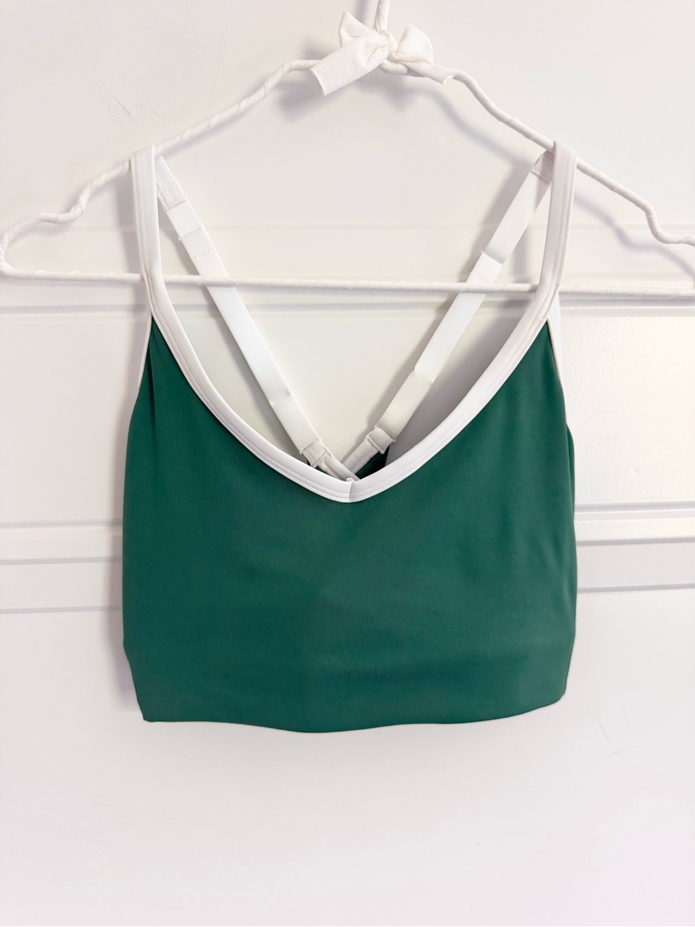 Athleta Seabreeze Bikini Top Trillium Green White Trim, S (Best for C/D Cups)